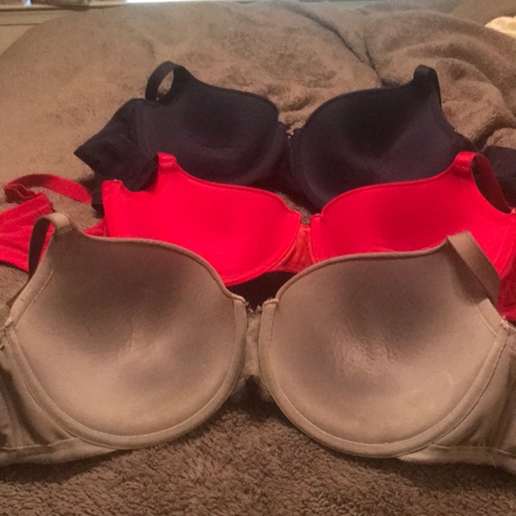 Bras - Picture 3 of 3